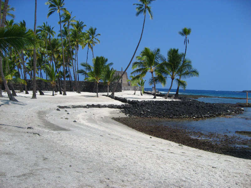Puuhonua-o-Honaunau-Place-of-Refuge-National-Historic-Park-Big-Island-Hawaii-024