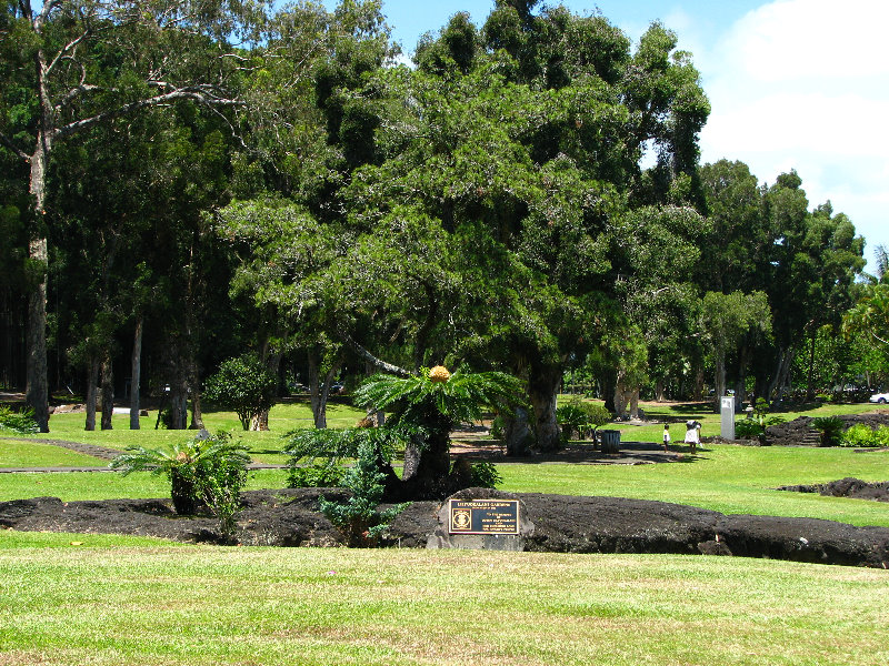 Queen-Liliuokalani-Park-and-Japanese-Gardens-Hilo-Big-Island-038