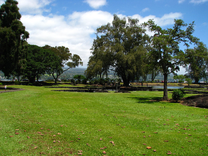 Queen-Liliuokalani-Park-and-Japanese-Gardens-Hilo-Big-Island-039