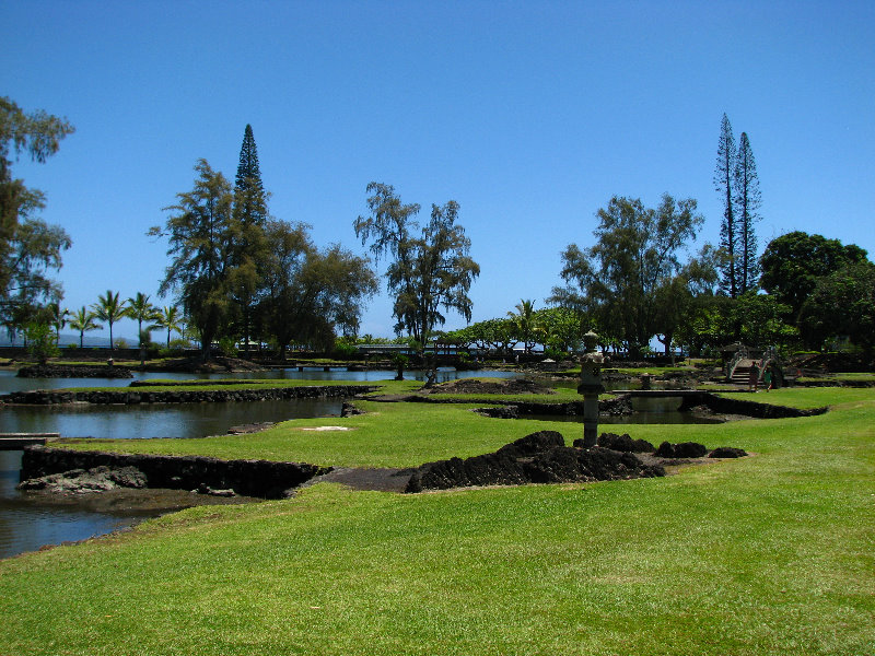 Queen-Liliuokalani-Park-and-Japanese-Gardens-Hilo-Big-Island-040