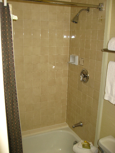 Radisson-Hotel-LAX-Airport-Los-Angeles-CA-003