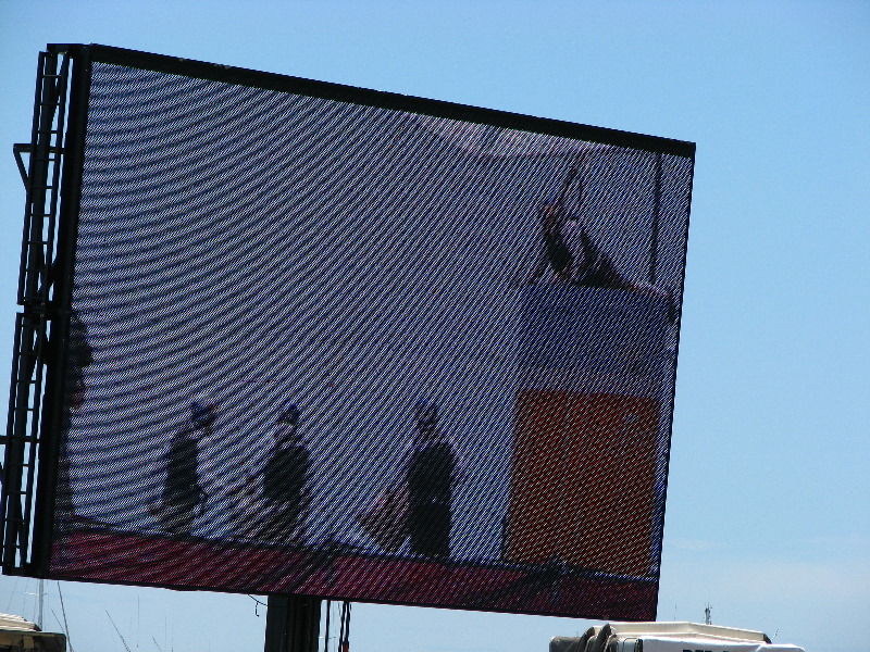 Red-Bull-Flugtag-2010-Bayfront-Park-Miami-FL-008