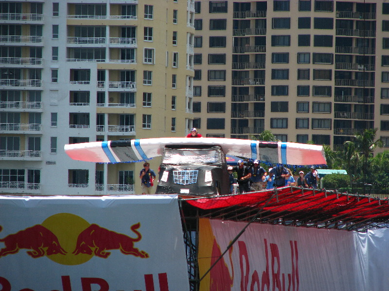 Red-Bull-Flugtag-2010-Bayfront-Park-Miami-FL-062