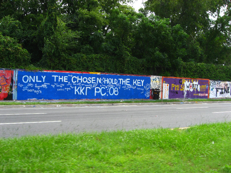 SW-34th-Street-Graffiti-Wall-Gainesville-FL-005