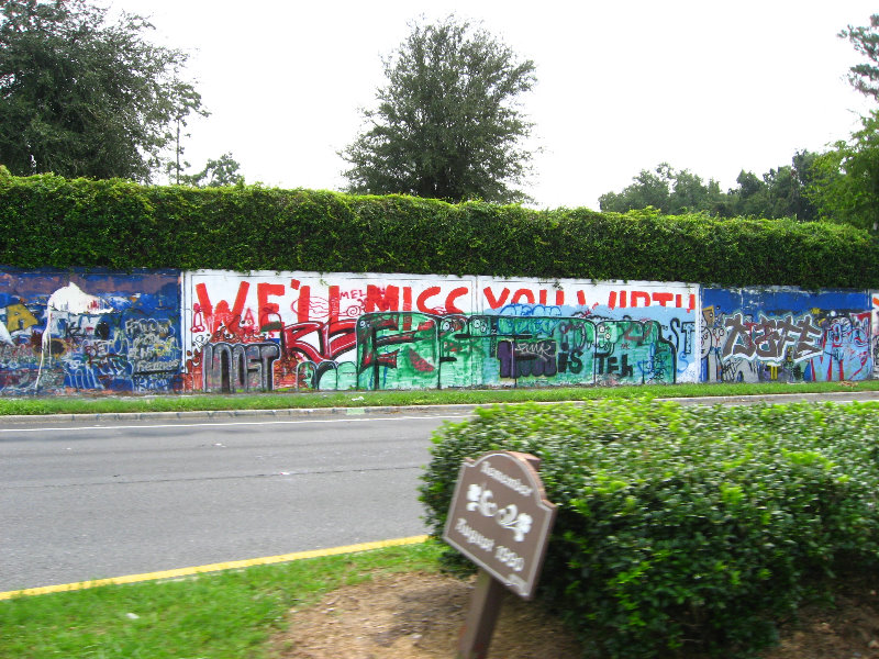 SW-34th-Street-Graffiti-Wall-Gainesville-FL-019