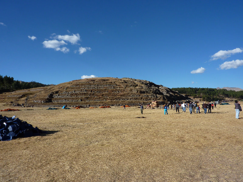 Sacsayhuaman-Inca-Fortress-Ruins-Cusco-Peru-001