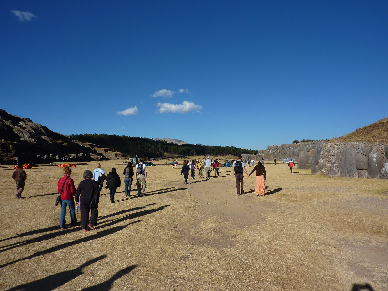 Sacsayhuaman-Inca-Fortress-Ruins-Cusco-Peru-006