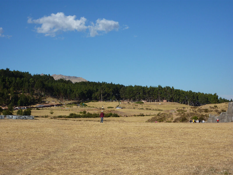 Sacsayhuaman-Inca-Fortress-Ruins-Cusco-Peru-011