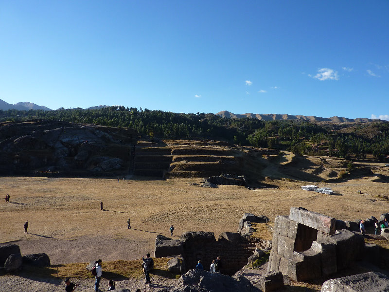 Sacsayhuaman-Inca-Fortress-Ruins-Cusco-Peru-015