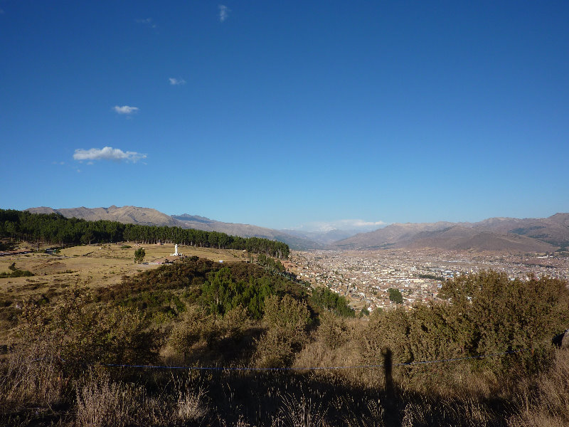 Sacsayhuaman-Inca-Fortress-Ruins-Cusco-Peru-019