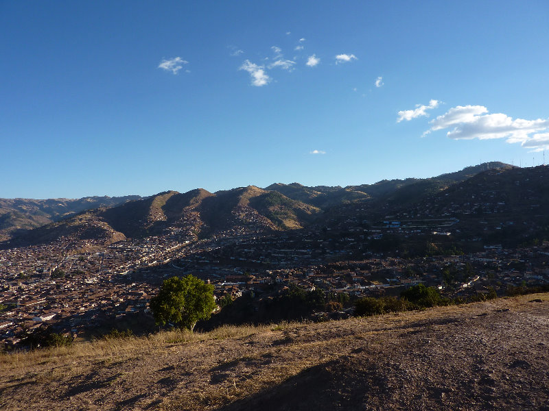 Sacsayhuaman-Inca-Fortress-Ruins-Cusco-Peru-023