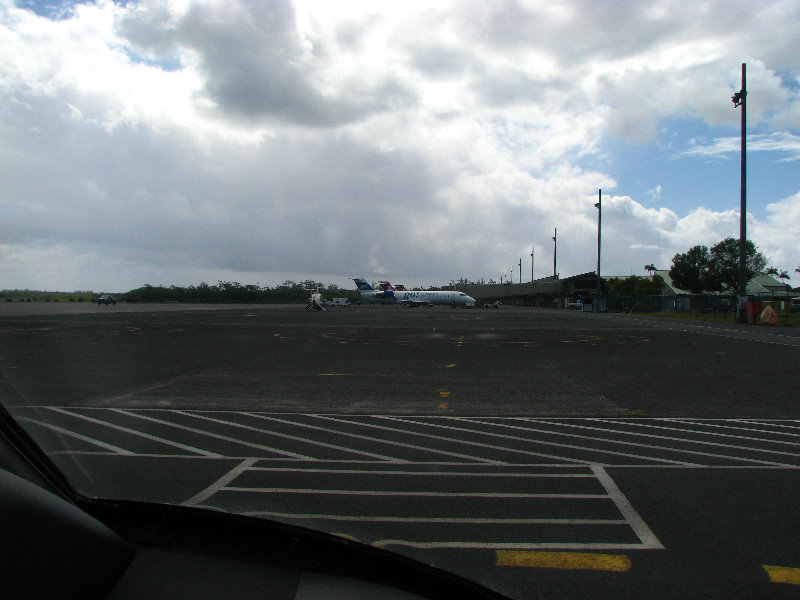 Safari-Helicopter-Tours-Volcanic-Lava-Waterfalls-Hilo-Big-Island-Hawaii-003