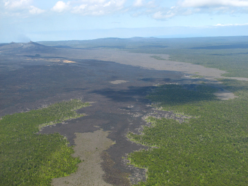 Safari-Helicopter-Tours-Volcanic-Lava-Waterfalls-Hilo-Big-Island-Hawaii-019