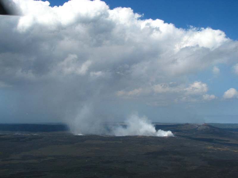 Safari-Helicopter-Tours-Volcanic-Lava-Waterfalls-Hilo-Big-Island-Hawaii-022