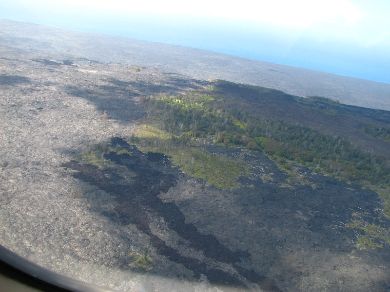 Safari-Helicopter-Tours-Volcanic-Lava-Waterfalls-Hilo-Big-Island-Hawaii-050