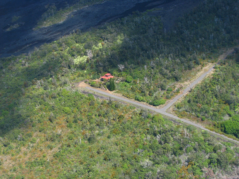 Safari-Helicopter-Tours-Volcanic-Lava-Waterfalls-Hilo-Big-Island-Hawaii-055