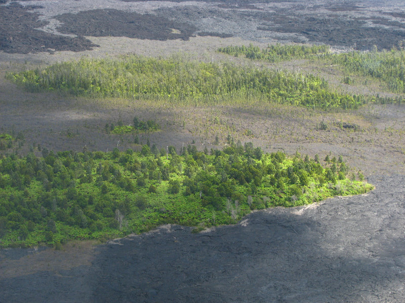 Safari-Helicopter-Tours-Volcanic-Lava-Waterfalls-Hilo-Big-Island-Hawaii-078