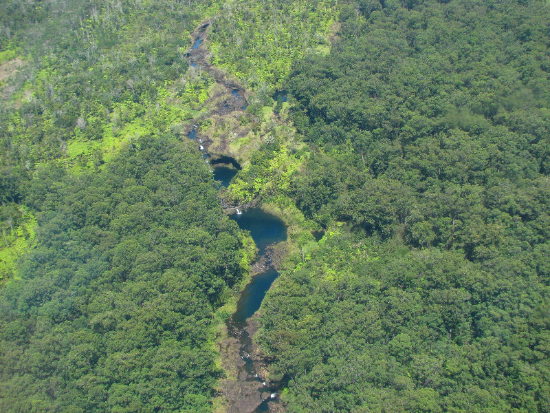 Safari-Helicopter-Tours-Volcanic-Lava-Waterfalls-Hilo-Big-Island-Hawaii-085