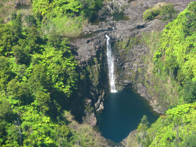 Safari-Helicopter-Tours-Volcanic-Lava-Waterfalls-Hilo-Big-Island-Hawaii-091