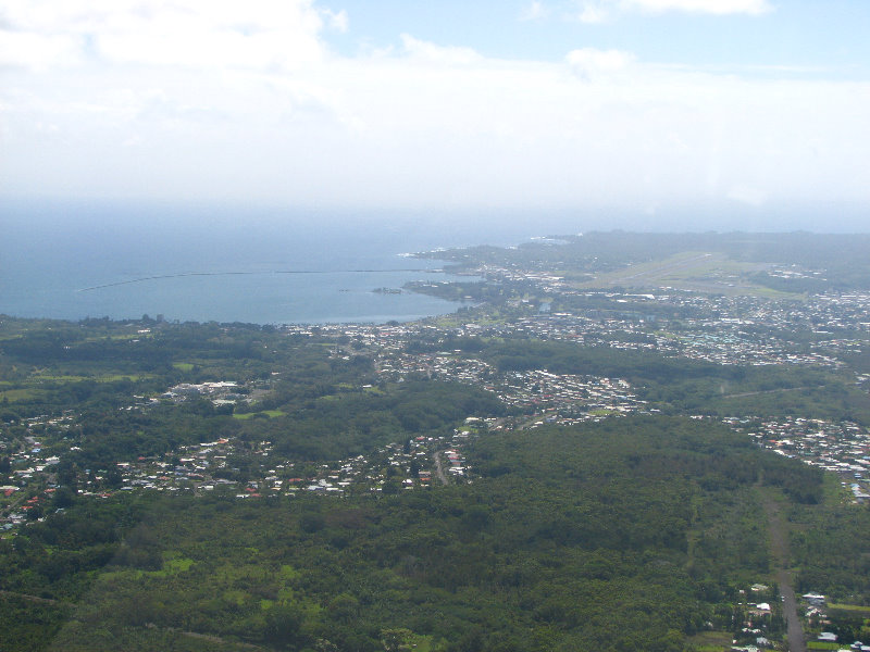 Safari-Helicopter-Tours-Volcanic-Lava-Waterfalls-Hilo-Big-Island-Hawaii-101