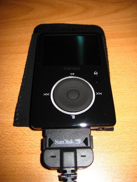 SanDisk-Sansa-Fuze-MP3-Player-Review-010