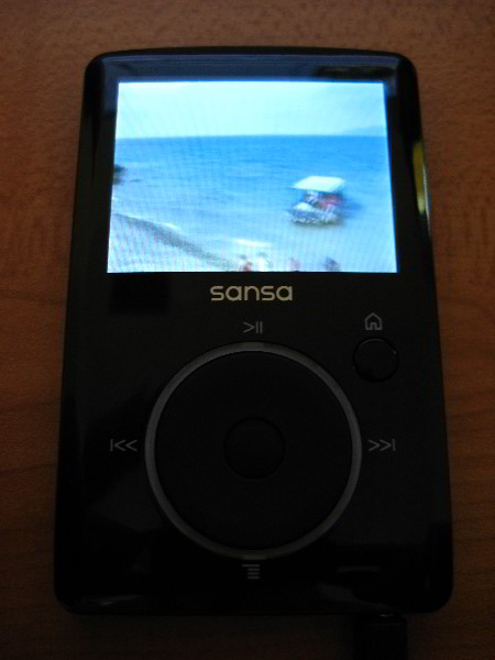 SanDisk-Sansa-Fuze-MP3-Player-Review-020