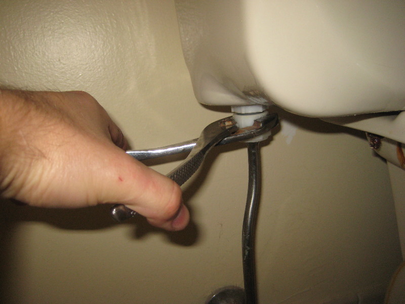 Sani-Seal-Waxless-Toilet-Flange-Gasket-Installation-Guide-007