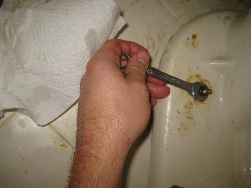 Sani-Seal-Waxless-Toilet-Flange-Gasket-Installation-Guide-026