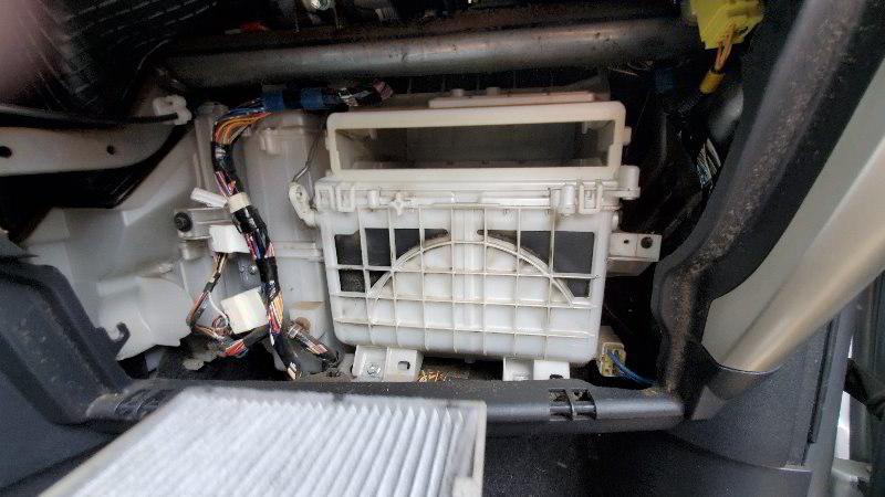 Scion-xA-Cabin-Air-Filter-Replacement-Guide-013