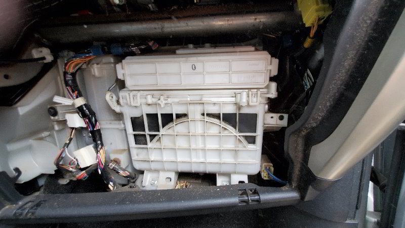 Scion-xA-Cabin-Air-Filter-Replacement-Guide-014