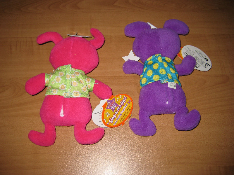 Sing-A-Ma-Jigs-Fisher-Price-Mattel-Toy-Dolls-Review-003