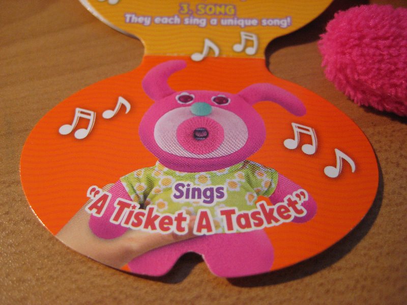 Sing-A-Ma-Jigs-Fisher-Price-Mattel-Toy-Dolls-Review-009