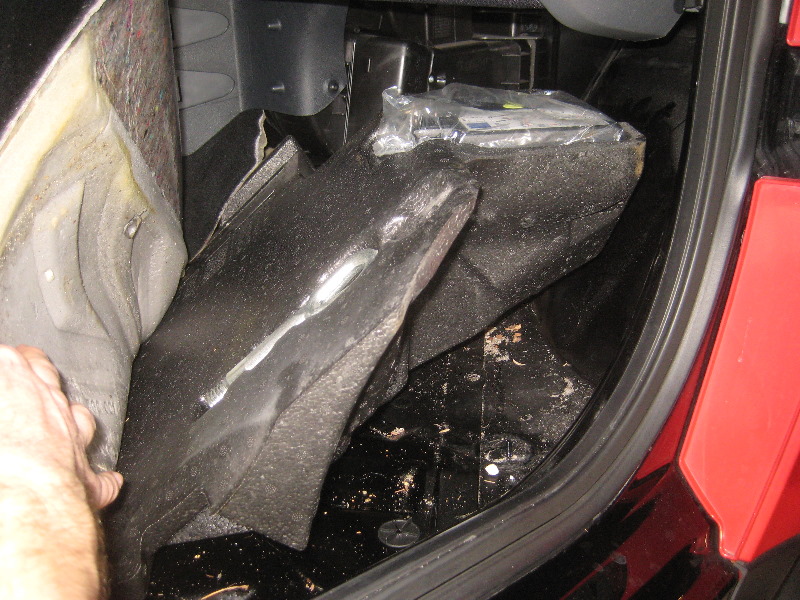 2008-2014-Smart-Fortwo-12V-Automotive-Battery-Replacement-Guide-009