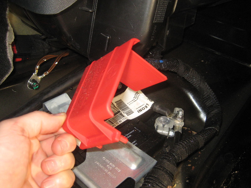 2008-2014-Smart-Fortwo-12V-Automotive-Battery-Replacement-Guide-013