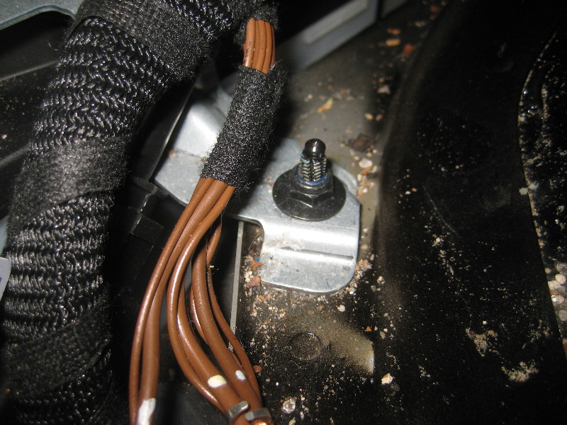 2008-2014-Smart-Fortwo-12V-Automotive-Battery-Replacement-Guide-016