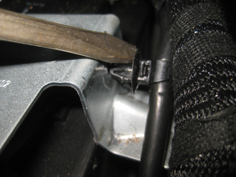 2008-2014-Smart-Fortwo-12V-Automotive-Battery-Replacement-Guide-020