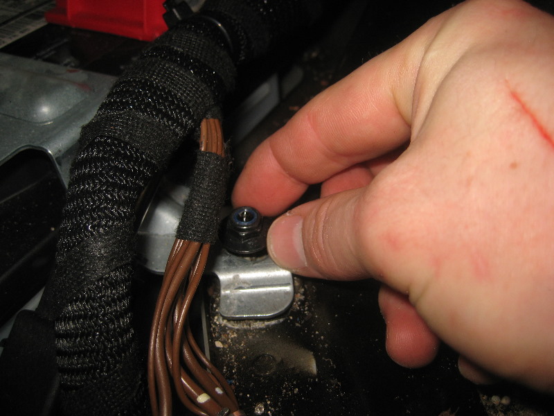 2008-2014-Smart-Fortwo-12V-Automotive-Battery-Replacement-Guide-035