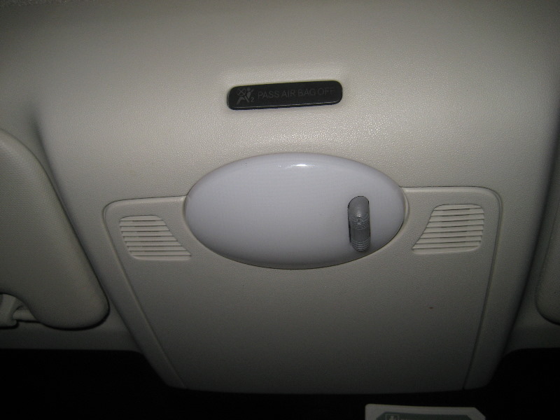 2008-2014-Smart-Fortwo-Dome-Map-Light-Bulb-Replacement-Guide-001