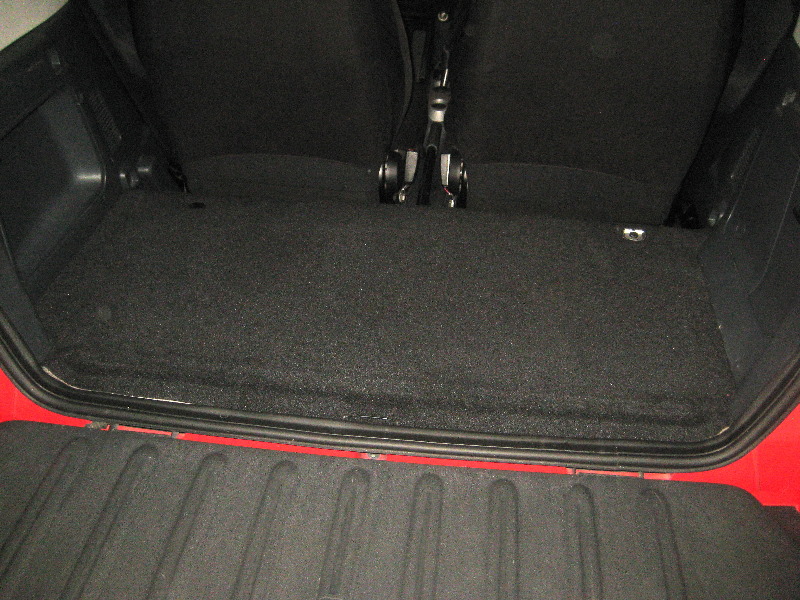 2008-2014-Smart-Fortwo-Engine-Air-Filter-Replacement-Guide-001