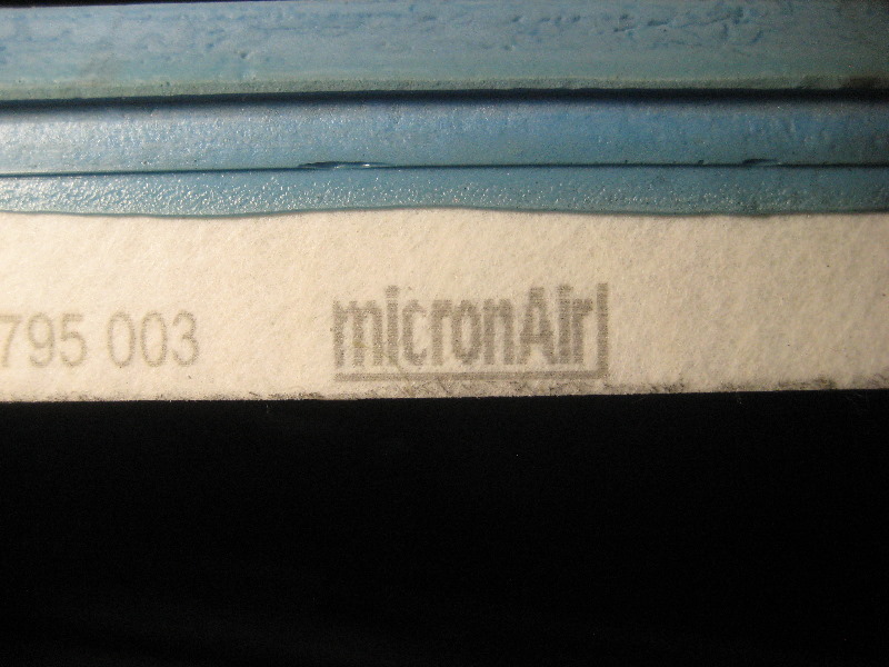 2008-2014-Smart-Fortwo-Engine-Air-Filter-Replacement-Guide-022