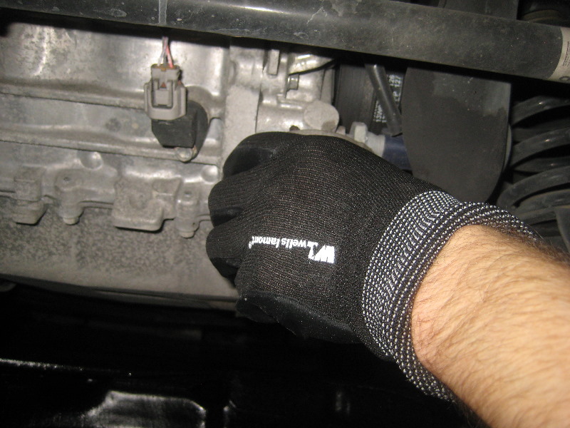 2008-2014-Smart-Fortwo-Engine-Oil-Change-Filter-Replacement-Guide-018