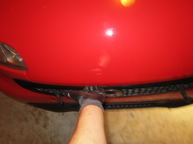 2008-2014-Smart-Fortwo-Front-Brake-Pads-Replacement-Guide-029