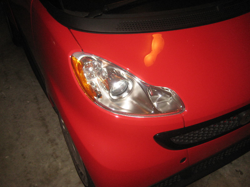 2008-2014-Smart-Fortwo-Headlight-Bulbs-Replacement-Guide-001