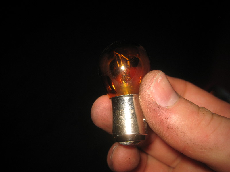 2008-2014-Smart-Fortwo-Headlight-Bulbs-Replacement-Guide-043