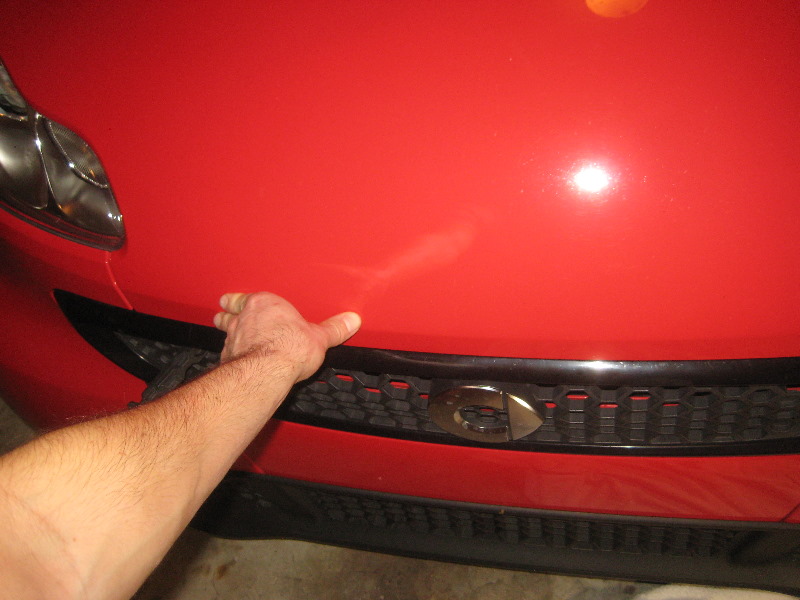 2008-2014-Smart-Fortwo-Headlight-Bulbs-Replacement-Guide-057