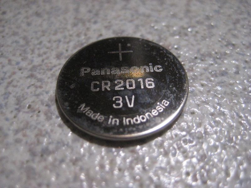2008-2014-Smart-Fortwo-Key-Fob-Battery-Replacement-Guide-008