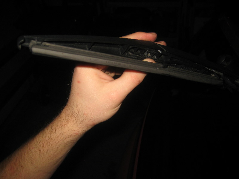 2008-2014-Smart-Fortwo-Rear-Window-Wiper-Blade-Replacement-Guide-011