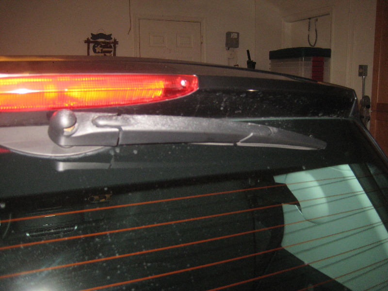 2008-2014-Smart-Fortwo-Rear-Window-Wiper-Blade-Replacement-Guide-012