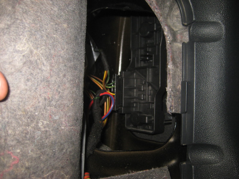 2008-2014-Smart-Fortwo-Tail-Light-Bulbs-Replacement-Guide-019