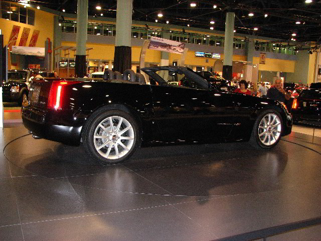 Cadillac-2007-Vehicle-Models-007